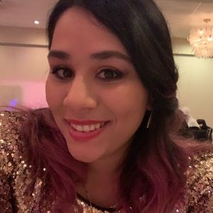 Meet your Posher, Dalia